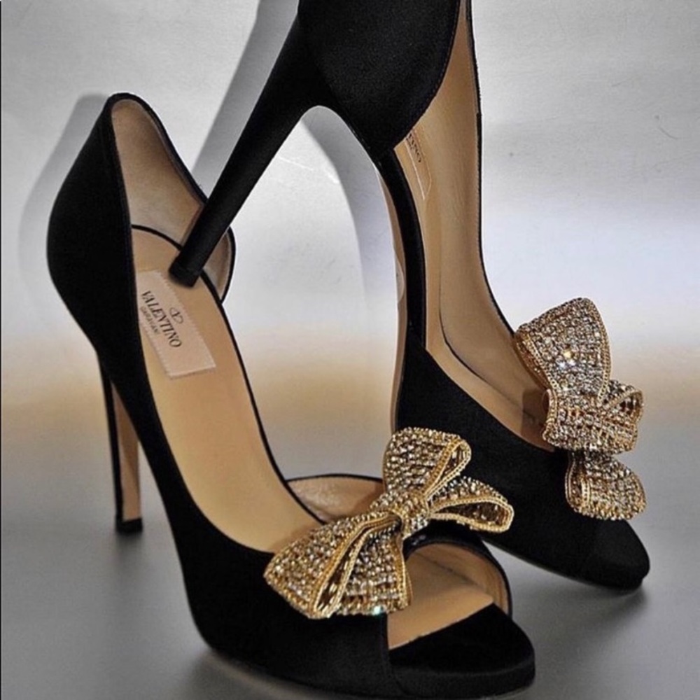 Valentino bow peep heel